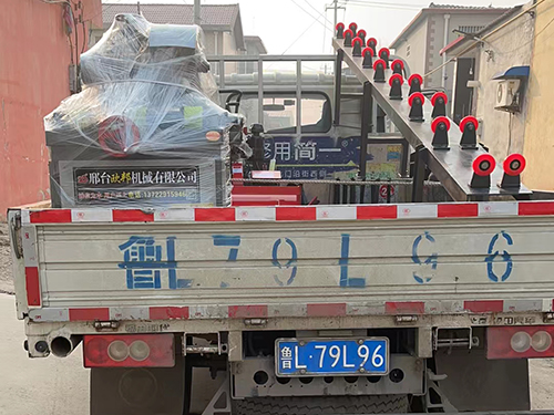 鉆桿拋光機發(fā)貨勁泰鉆具.jpg